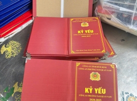 Gia Công Bìa Mạ Vàng Kỷ Yếu Trang Trọng – Lưu Giữ Kỷ Niệm Bền Đẹp