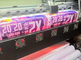 Dịch Vụ In Decal Dán Kính, Decal Trang Trí Cửa Hàng Tại Thủ Đức