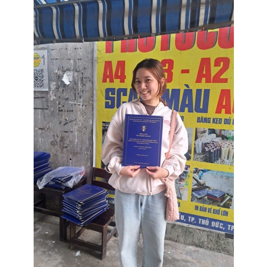Gia Công Bìa Mạ Vàng Chuẩn Đẹp Chất Lượng Cao Tại Photocopy Minh Ngọc