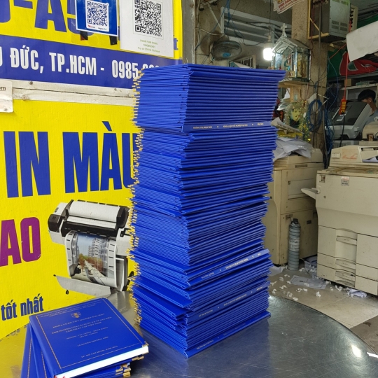 ĐÓNG BÌA NHŨ MẠ VÀNG – PHOTOCOPY MINH NGỌC CHUYÊN DÀNH CHO SINH VIÊN TẠI THỦ ĐỨC 