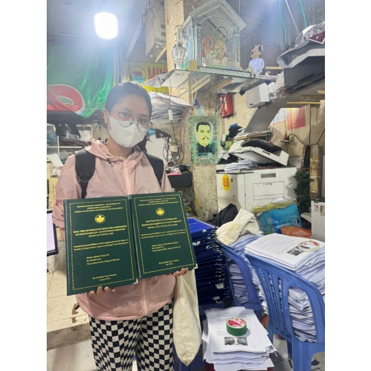 In Bìa Mạ Nhũ Vàng Cho Sinh Viên Năm Cuối - Nhanh, Rẻ, Đẹp tại Photocopy Minh Ngọc!