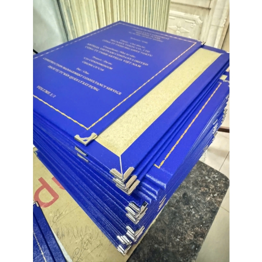 Thiết kế bìa nhũ vàng cho đồ án sinh viên – Hoàn thiện bài nộp nhanh chóng, chuẩn chỉnh.