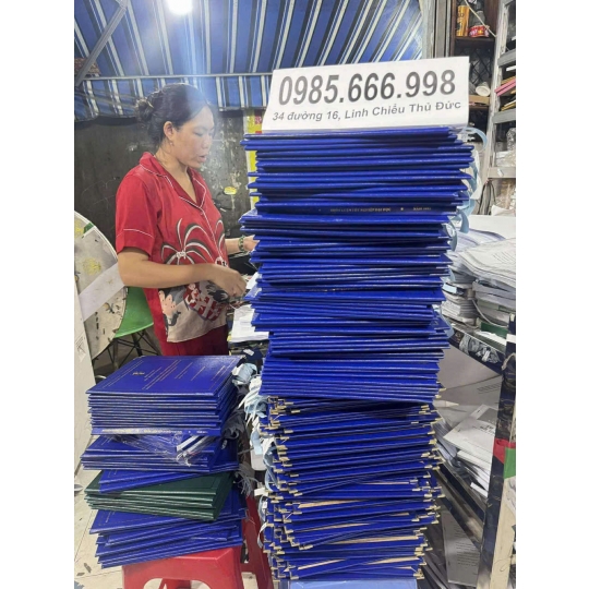 Địa Chỉ Đóng Bìa Mạ Vàng Sinh Viên Uy Tín Ở Thủ Đức