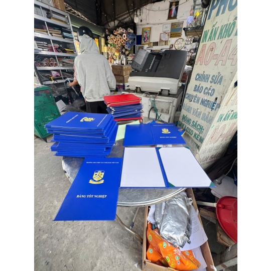 Ưu Đãi Đặt Bìa Mạ Vàng Giá Tốt Cho Sinh Viên Tại Photocopy Minh Ngọc – Thủ Đức