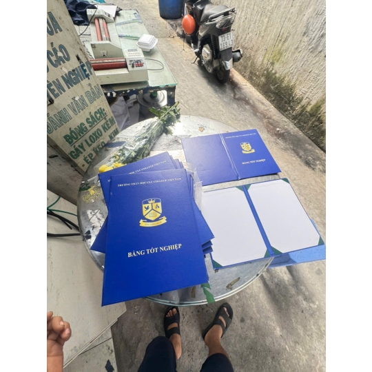 Ưu Đãi Đặt Bìa Mạ Vàng Giá Rẻ Cho Sinh Viên Tại Photocopy Minh Ngọc – Thủ Đức